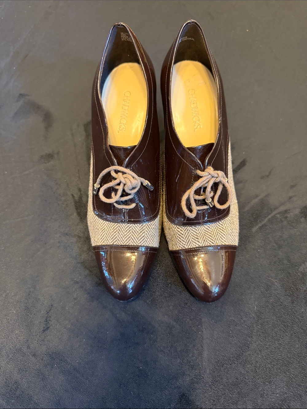 Chadwicks Brown and Beige Two-Tone Cap-Toe Oxfords